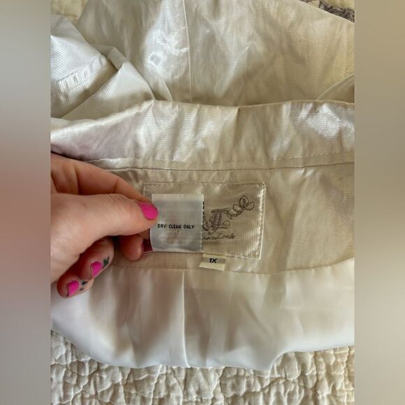 LAL Live A Little White Shiney Collard Zip Up Blazer Blouse sz 1X Career - Picture 6 of 8